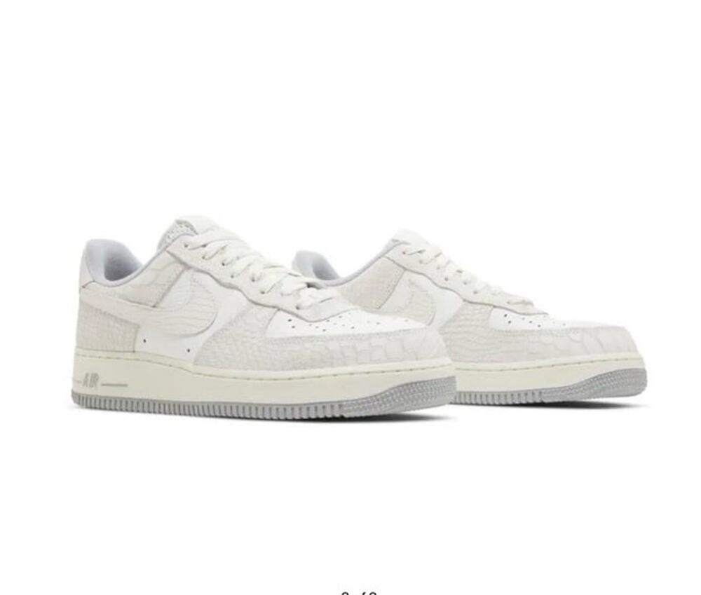 Nike Air Force 1 White Python Snakeskin Sneakers – Women’s 8